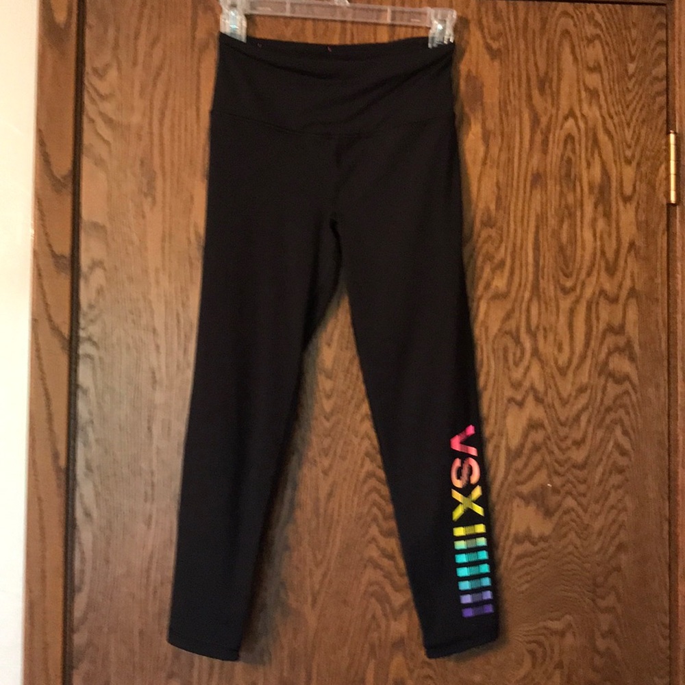 Victoria’s Secret Capri leggings. XS. EUC!